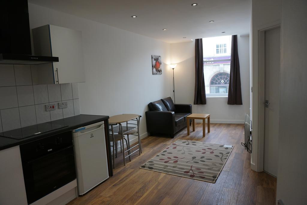 Town Centre Apartments Dewsbury Exterior photo